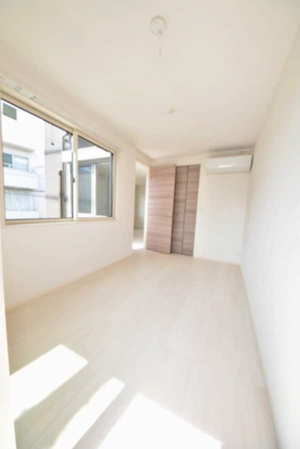 その他室内・内装(イメージ。別号室の室内写真。現況を優先します。)