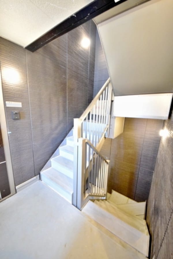 その他(雨にも濡れない共用中廊下)