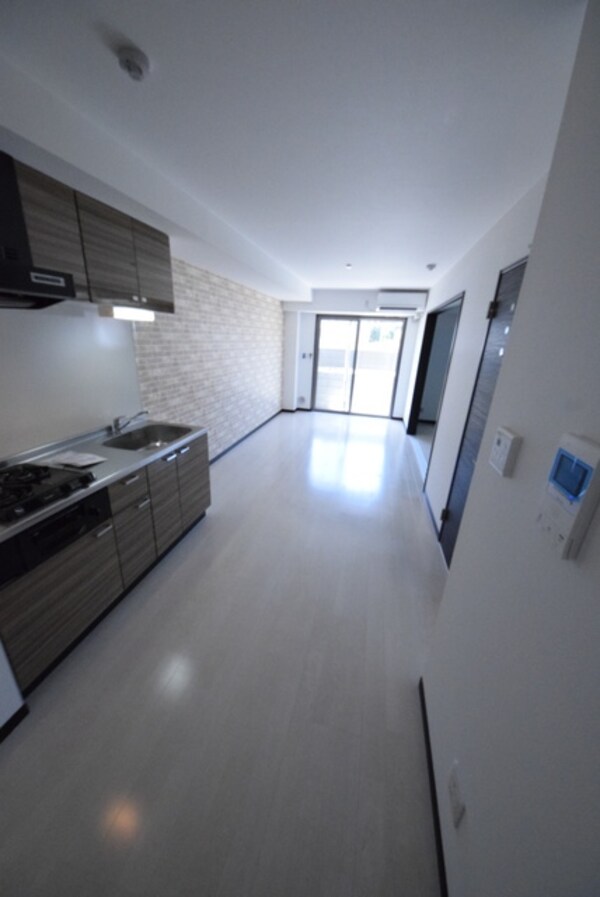 その他室内・内装(広々としたLDK)