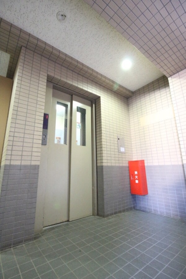 共有部分(エレベータ完備)