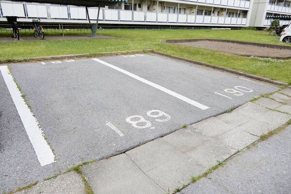 駐車場(駐車場)