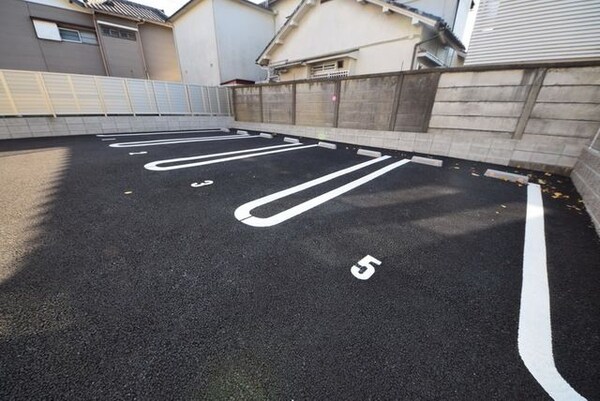 駐車場(現地待ち合わせ歓迎♪お問合せはタウンハウジング蘇我店まで！)