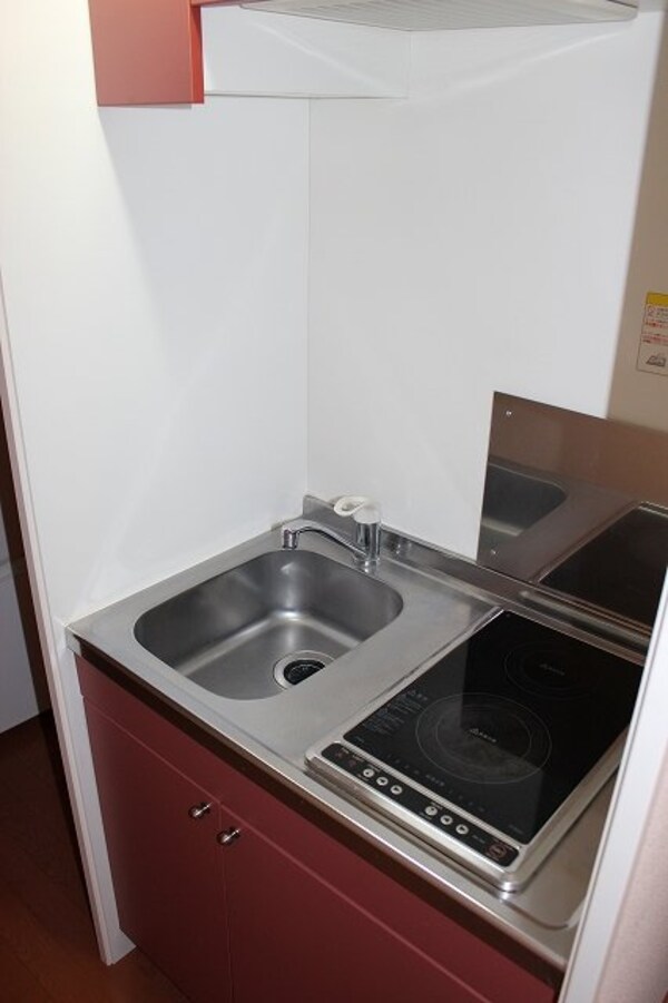 キッチン(２口のラジエントヒーター)