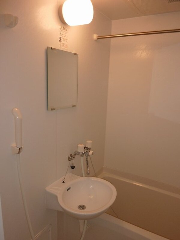 バス／シャワールーム等(ユニットバス)