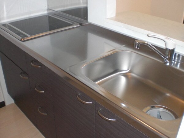 キッチン(IHヒータ＆ラジエントヒータ　ハイブリッドコンロ)