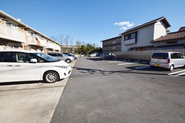 駐車場(お問合せは【タウンハウジング】まで！※現地待合わせ相談可！)