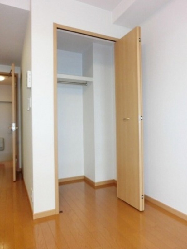 設備(クローゼット完備)