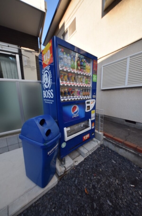 共有部分(歩いてすぐ自動販売機です)