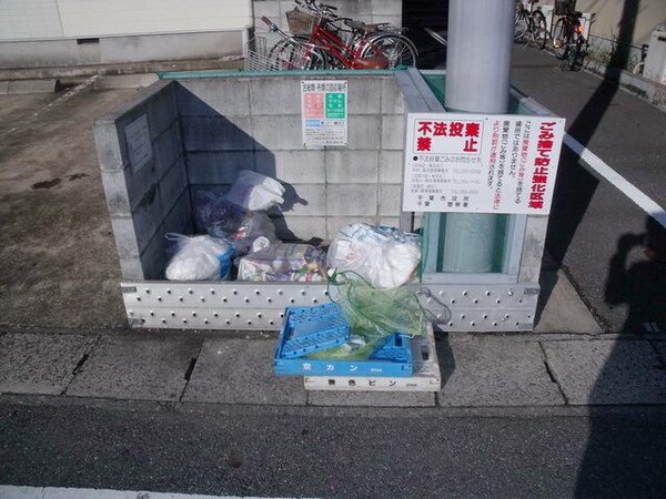 共有部分(敷地内専用ゴミステーションです)