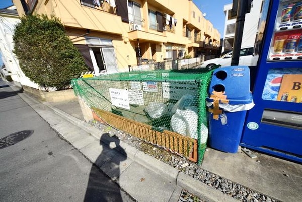 共有部分(敷地内ごみ置き場)