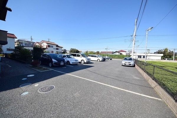 駐車場(駐車場)