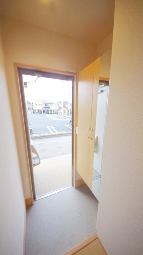 玄関(同施工会社仕様写真)