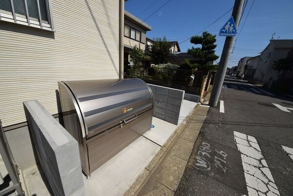 共有部分(ゴミ置き場)