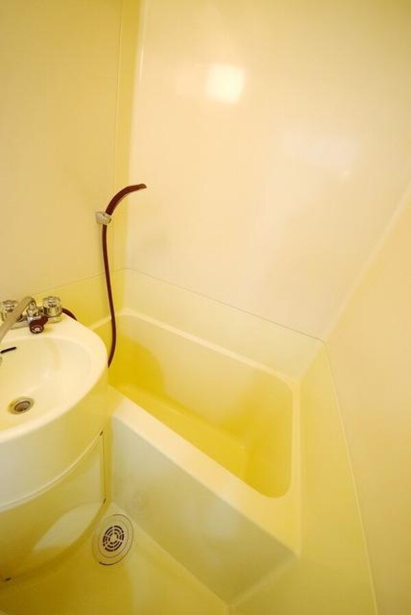 バス／シャワールーム等(くつろげる浴槽！)