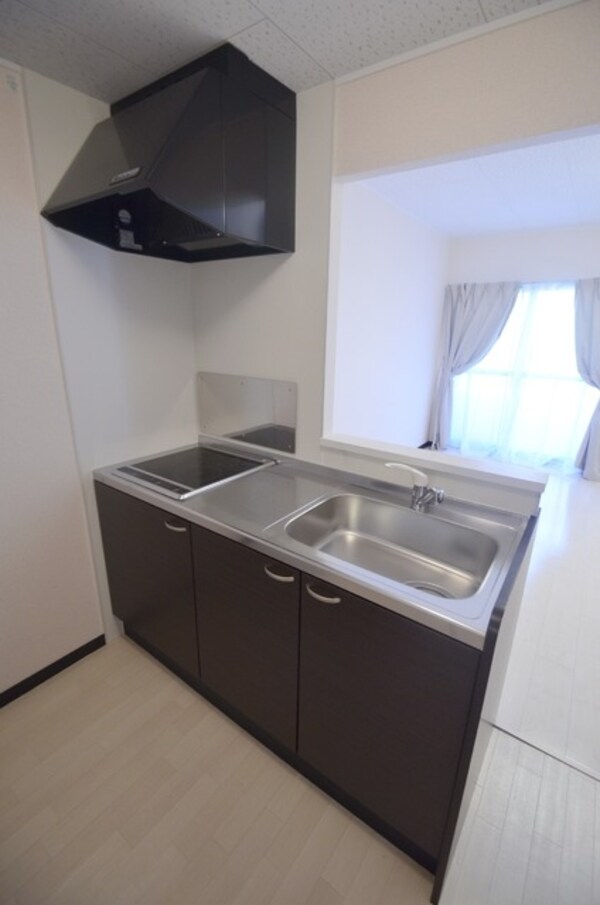 キッチン(カウンターシステムキッチン)