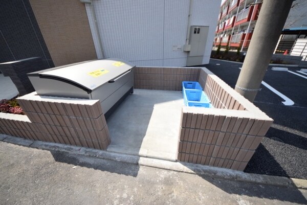 共有部分(敷地内ゴミ置き場)