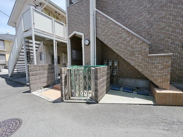 共有部分(ごみ置き場)