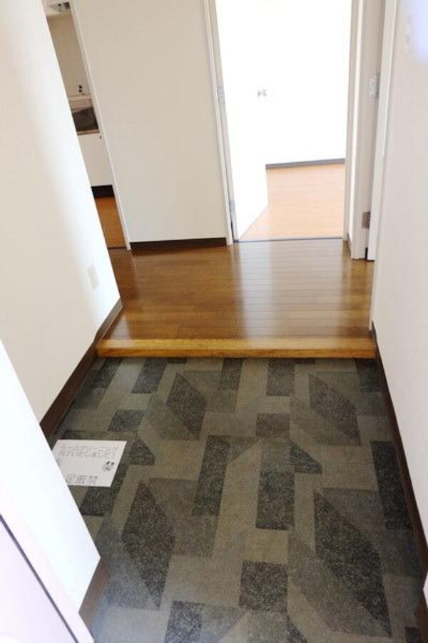 玄関(下駄箱あり♪)