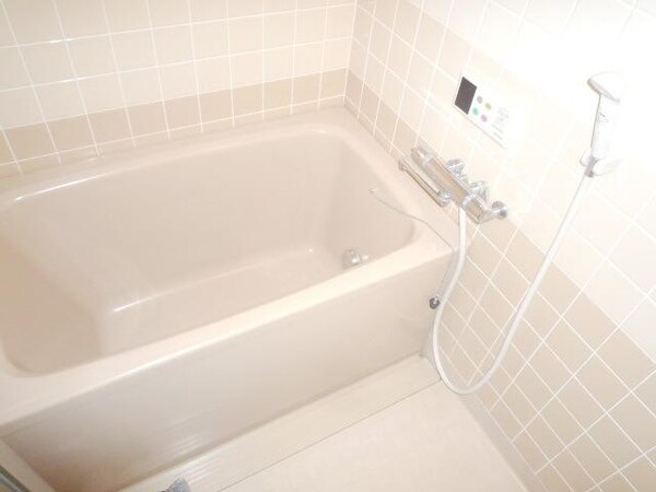 バス／シャワールーム等(追い焚きできます♪)