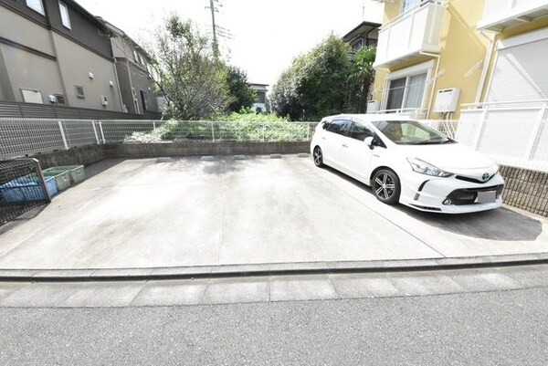 駐車場(★外観＆共用設備★)