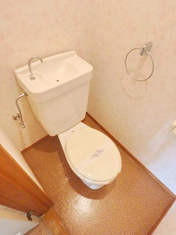 トイレ(♪ゆっくりとお考え事でも♪)