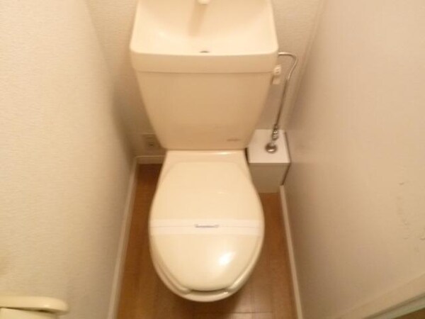 トイレ(清潔感あるトイレ)