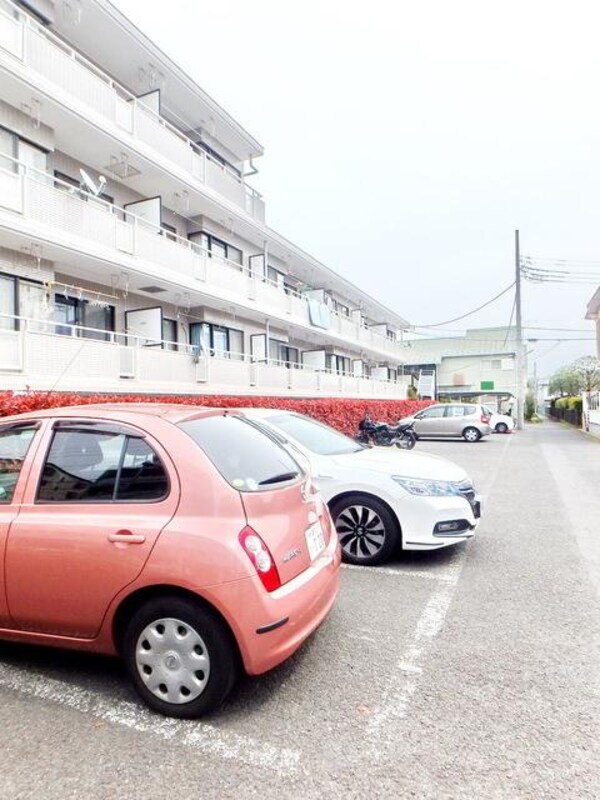 駐車場(★駐車場★)