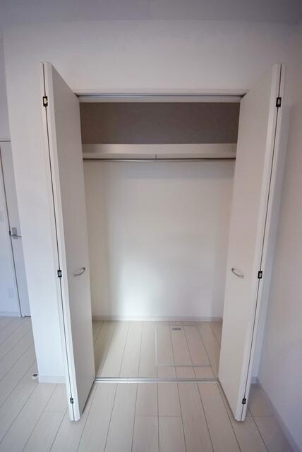 物件内観写真5　(クローゼット)