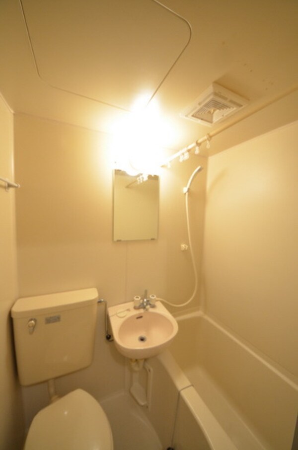 バス／シャワールーム等