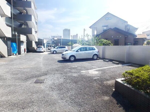 駐車場(★駐車場★)