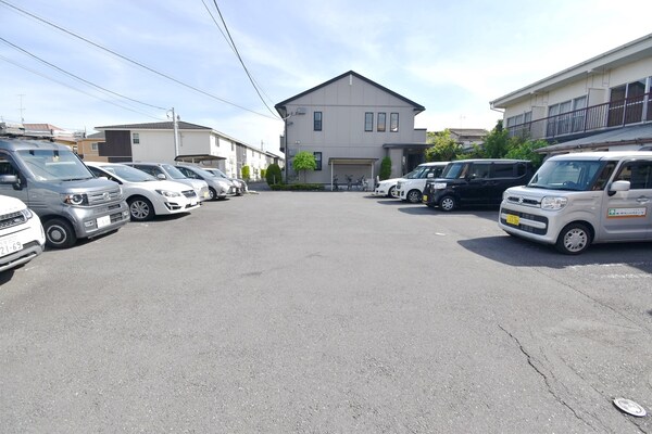 駐車場(駐車場)