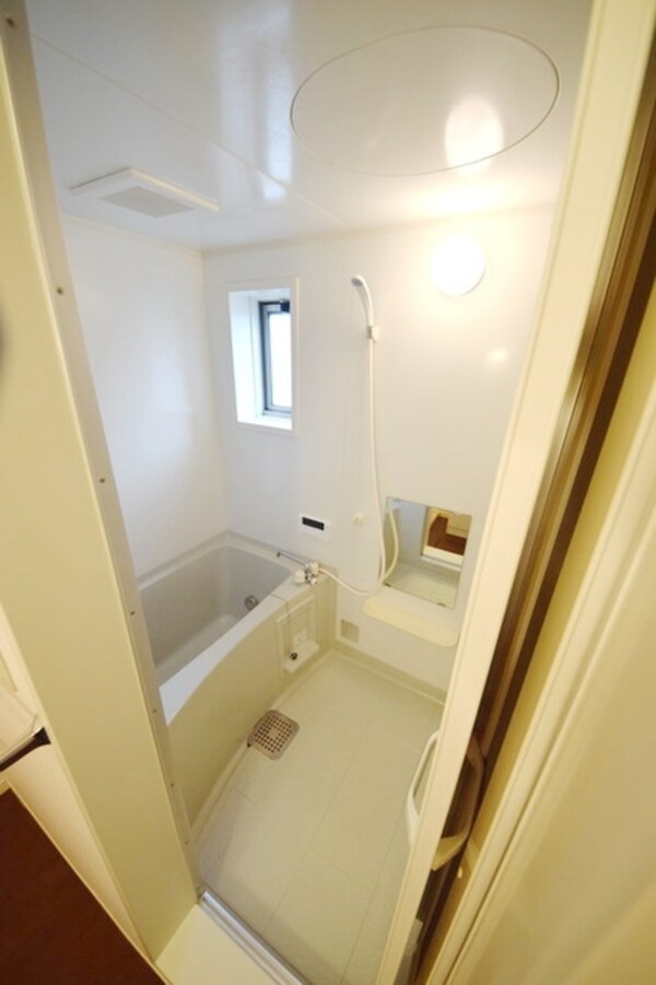 バス／シャワールーム等(※写真は別部屋です。)