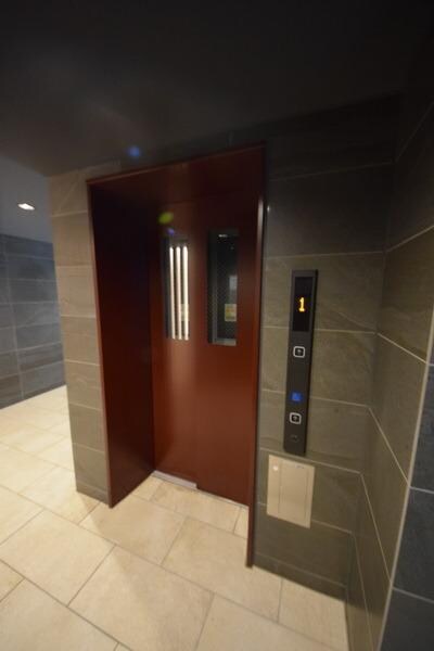 物件内観写真18　(エレベーター)