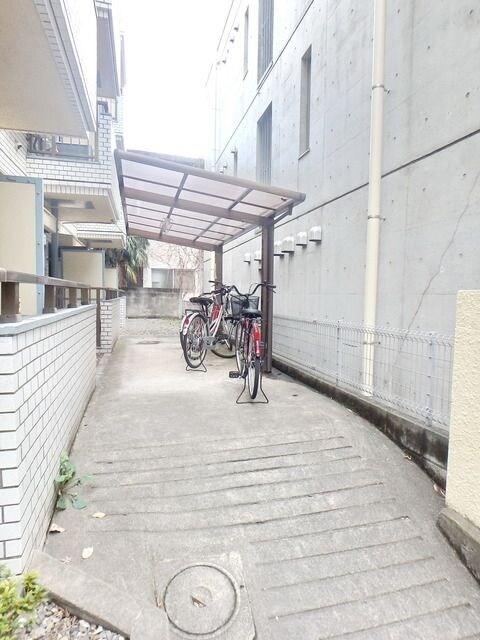 物件内観写真5　(★駐輪場★)