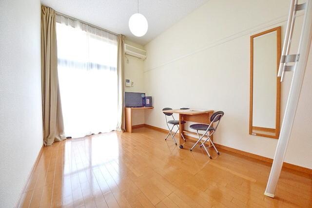 物件内観写真3　(★開放感のあるお部屋★)