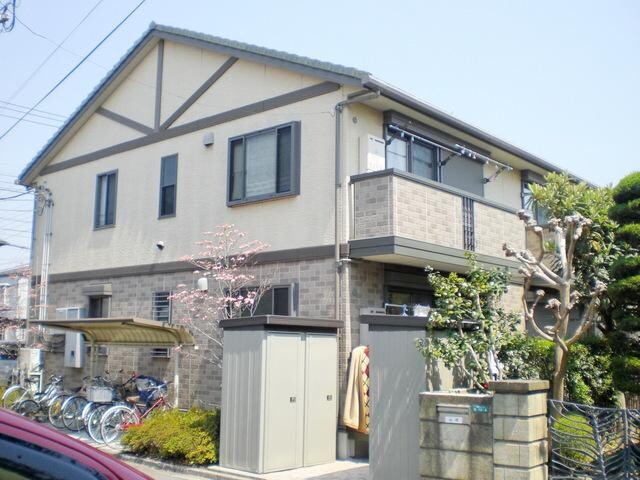 物件外観写真1　(★南向き日当たり住環境良好★)