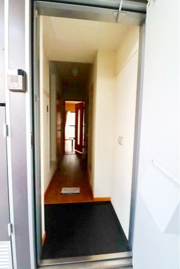 玄関(★お問い合わせはタウンハウジングまで★)