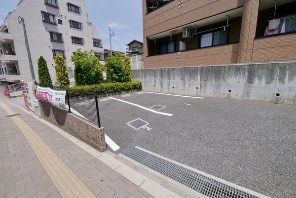 駐車場(駐車場)