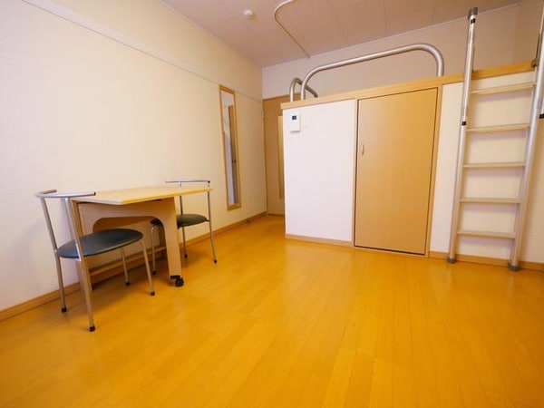 リビング・居室(★広々洋室（２階以上は絨毯仕様）★)