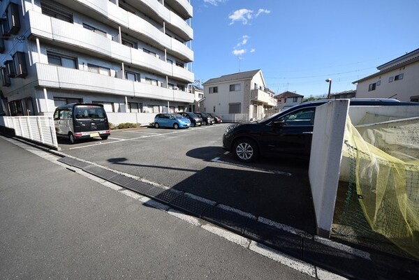 駐車場(駐車場)