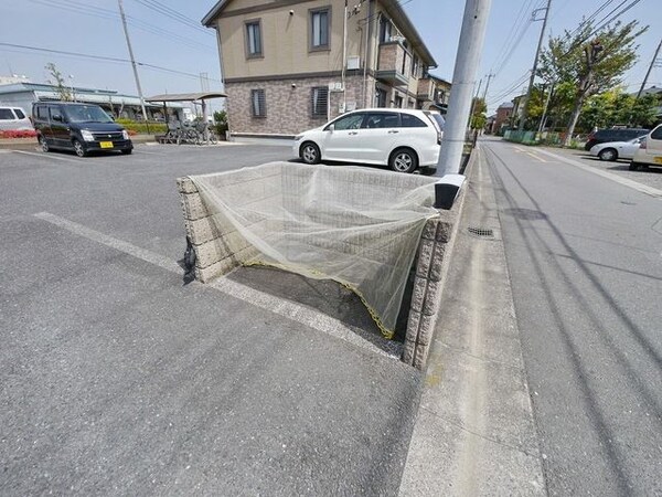 共有部分(ゴミ置き場)