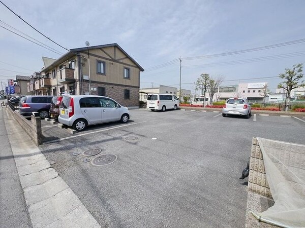 駐車場(駐車場)