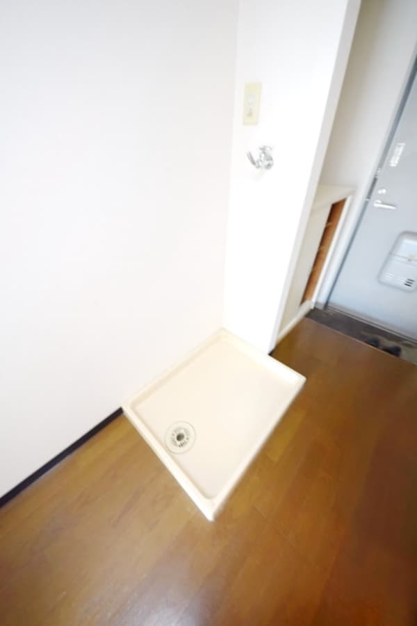 設備(室内洗濯機置場)
