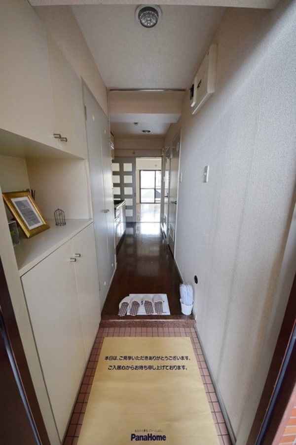 玄関(※別部屋参考写真※現行優先※)