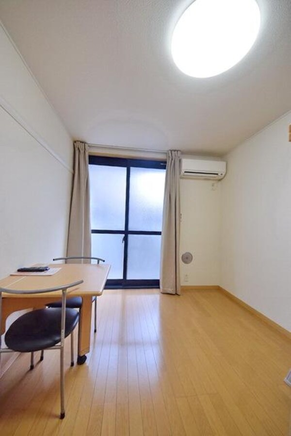 その他室内・内装(2階以上は絨毯仕様となります。)