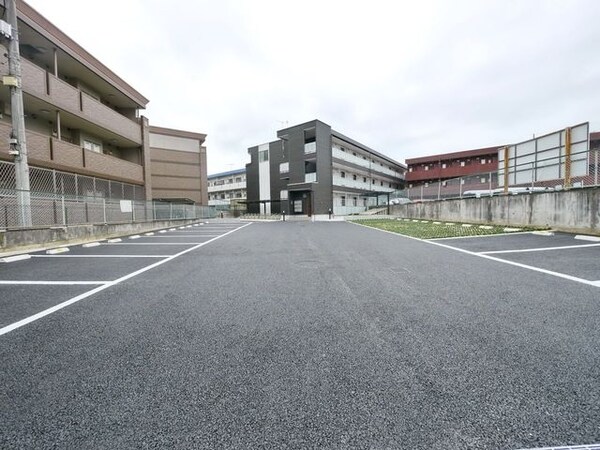 駐車場(駐車場)