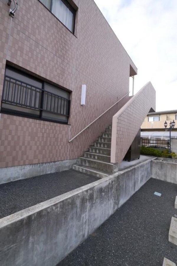 エントランス(エントランス)