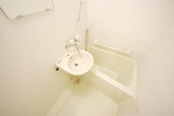 バス／シャワールーム等(浴室)