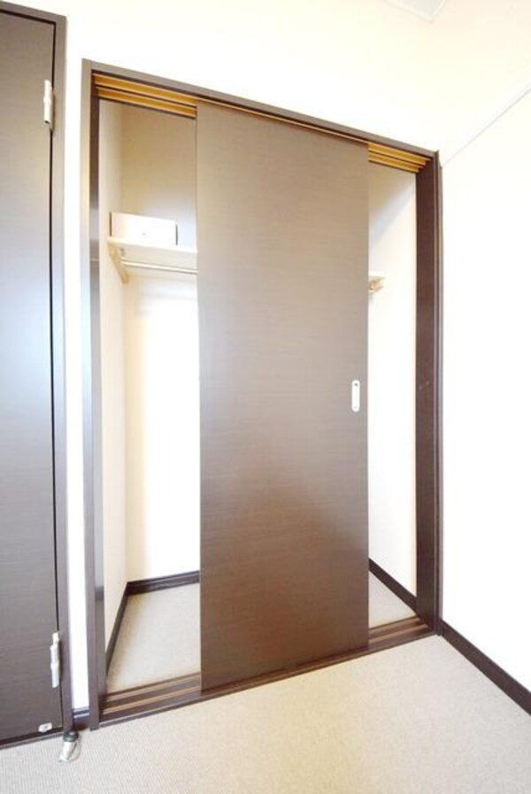 設備(クローゼット)