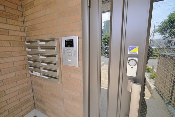 共有部分(オートロック付きエントランス)